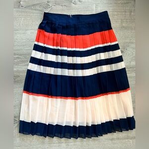 Maison Jules below knee navy coral pleated skirt women’s size 8